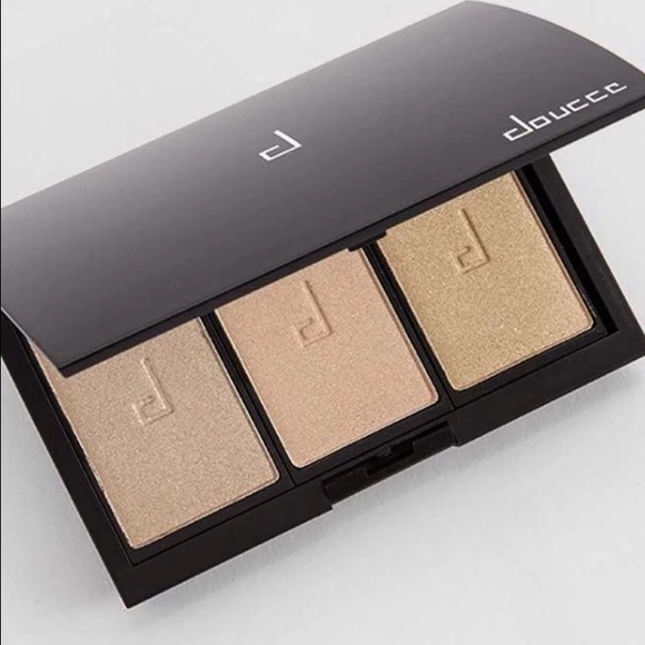 Doucce Highlighter Pallet Trio - Picture 1 of 2
